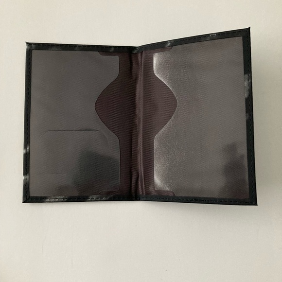 Marble look passport cover Black - Picture 5 of 7